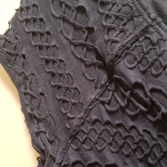 Top - Picture 2 of 2